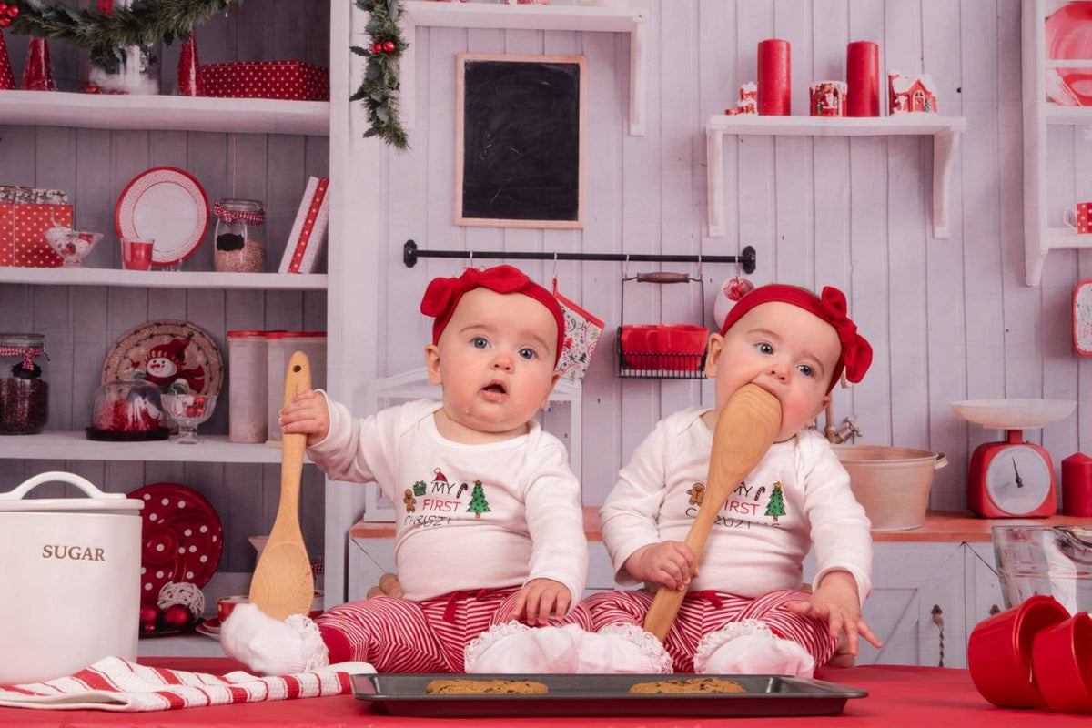 10 Photos to Take for Baby's First Christmas - Baby Chick