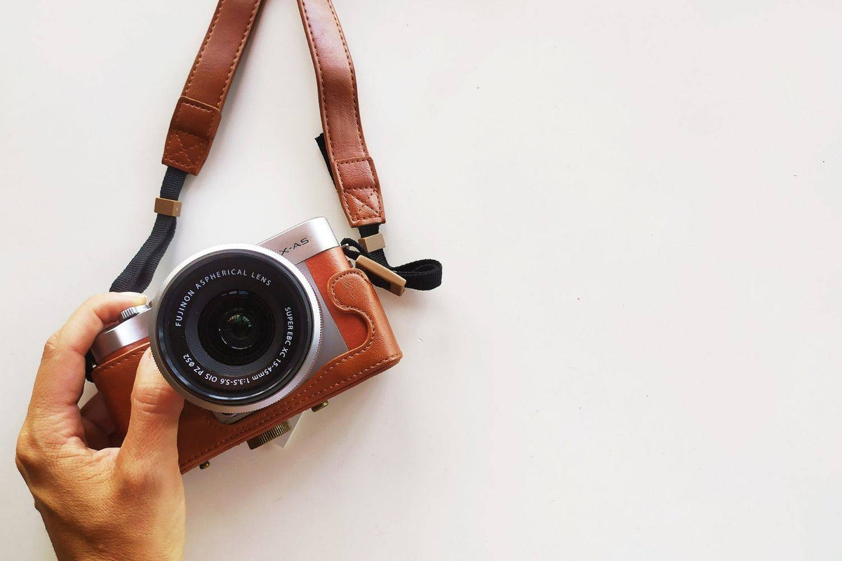 How To Choose The Right Camera Strap - Moment