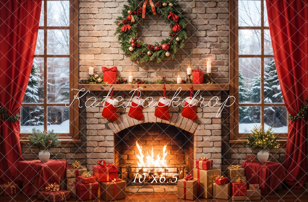 Interior de Navidad con cortina roja y chimenea de ladrillo retro diseñado por Emetselch