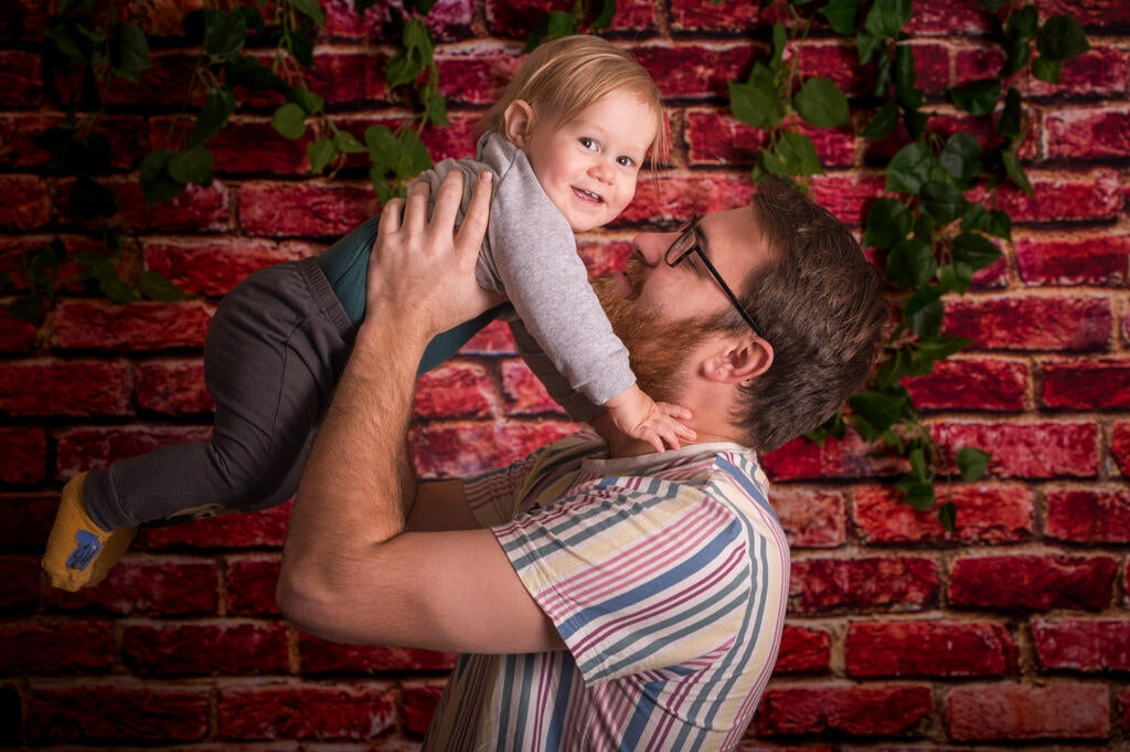 Kate Red Brick Wall Backdrop Designed by Chain Photography