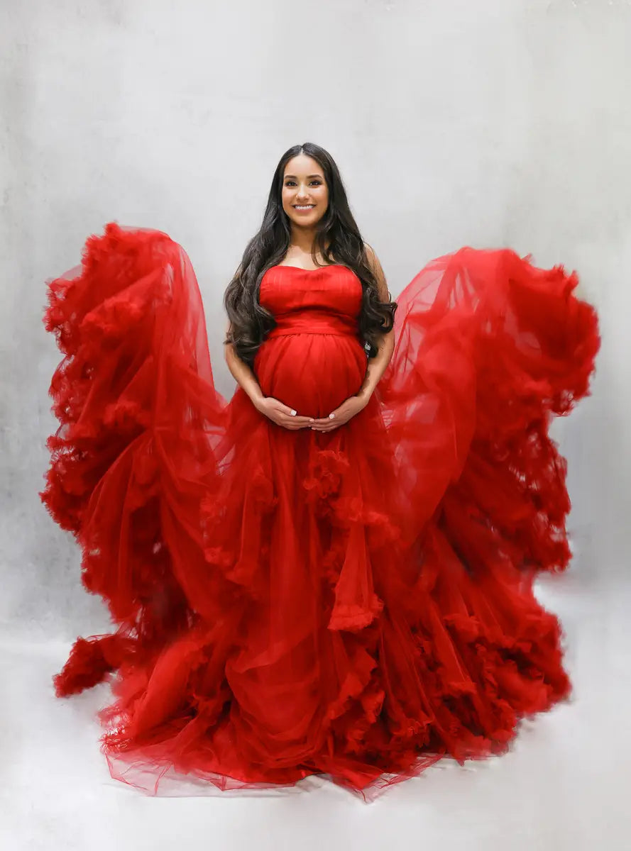 Vestido para sesión de fotos de maternidad en tela de red rojo de un hombro