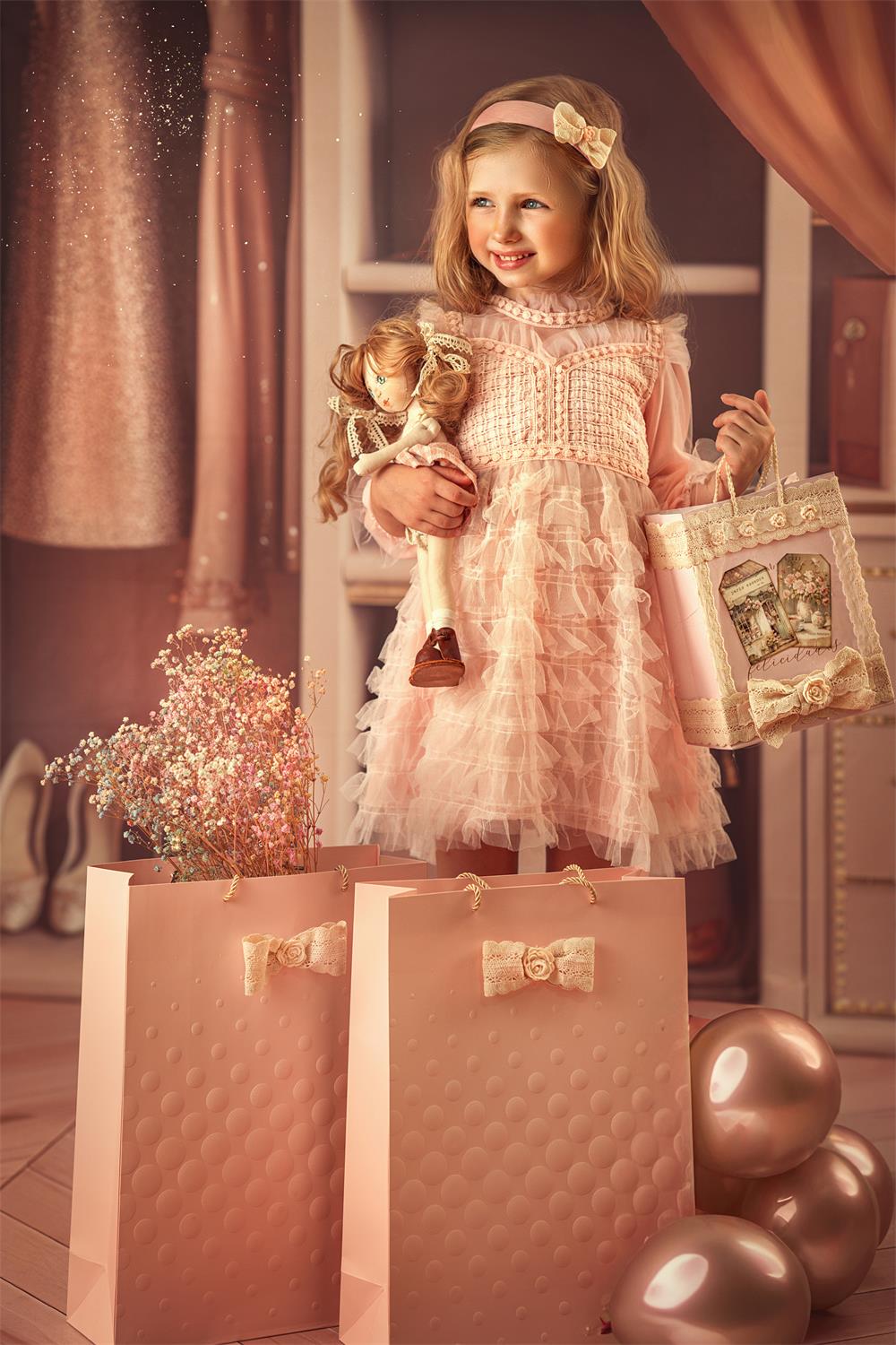 Modepop Prinsessenkast Achtergrond + Beige Houten Rubberen Vloermat
