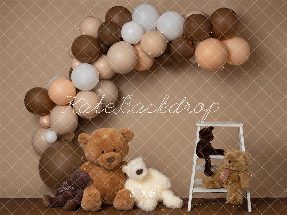 Fondo de globos de aplastamiento de pastel de oso de peluche