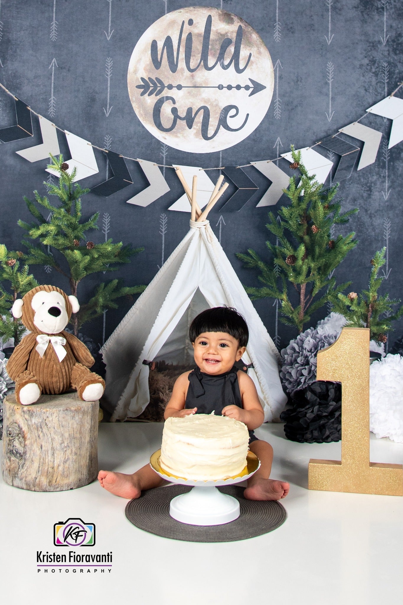 Sfondo per il primo compleanno del bambino Wild One progettato da Mandy Ringe Photography