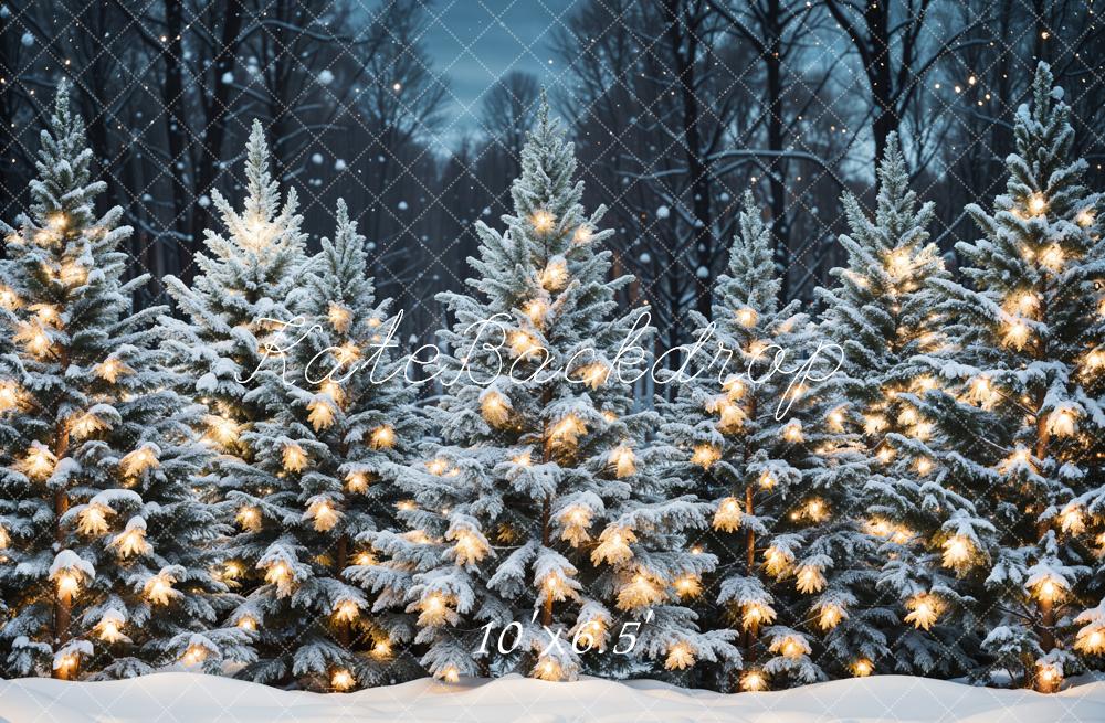 Fondo de nieve en el bosque navideño al aire libre diseñado por Emetselch