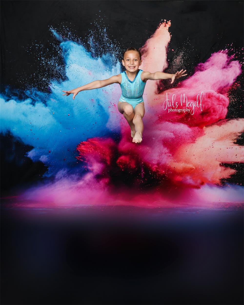 Sweep Cool Colorful Burst of Powder Black Wall Backdrop Ontworpen door Lidia Redekopp