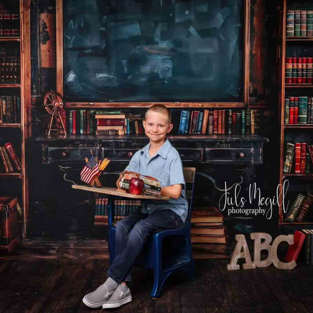 Terug naar school Zwart bord Boek Bureau Appel Foto Achtergrond Ontworpen door Emetselch