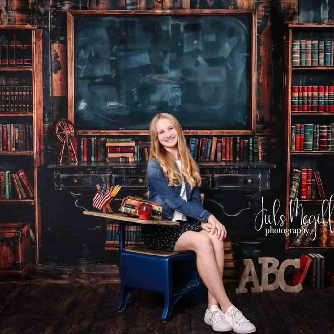 Terug naar school Zwart bord Boek Bureau Appel Foto Achtergrond Ontworpen door Emetselch