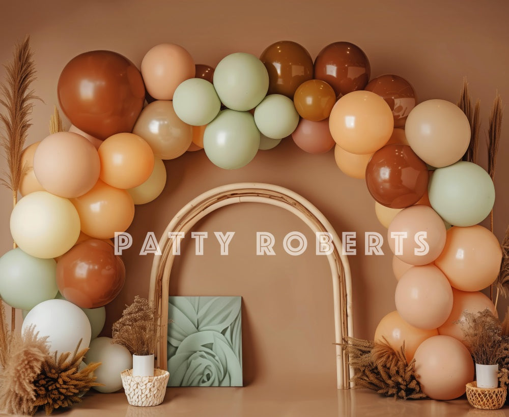 Cake Smash Foto Achtergrond Boho Beige Ballonnenboog Designed by Patty Robert