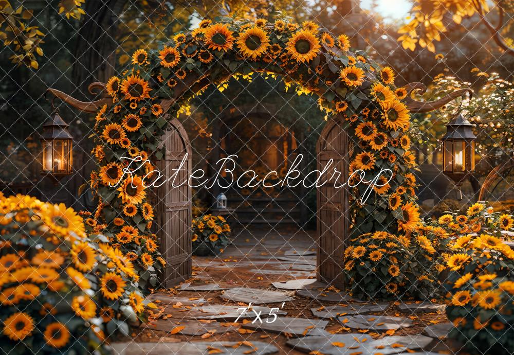 Puerta arqueada marrón con fondo de girasoles amarillos en otoño diseñado por Emetselch