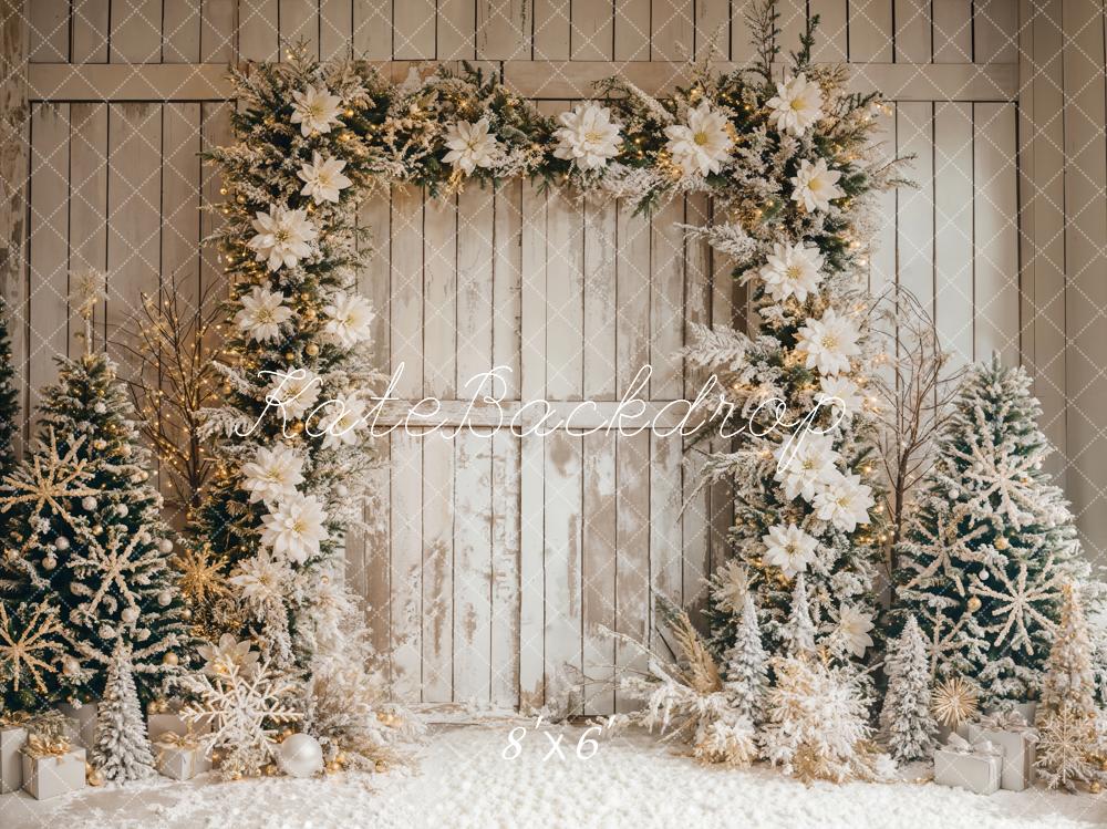 Arco de Flores Blanco de Navidad Fine Art con Fondo de Madera Rayada Diseñado por Emetselch