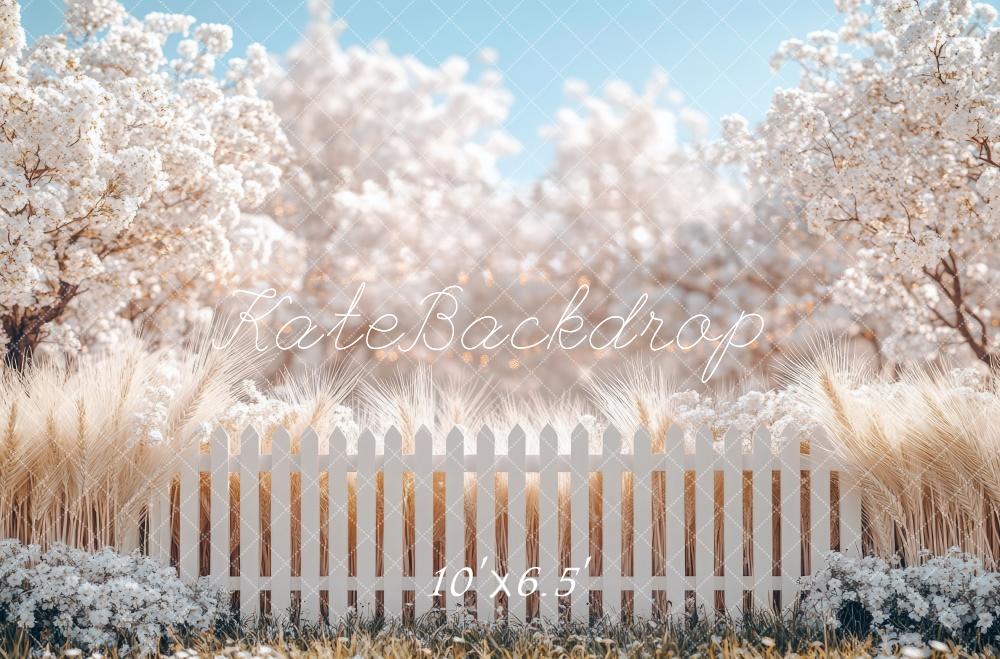 TEST Spring White Floral Fence Garden Foto Achtergrond Designed by Mini MakeBelieve