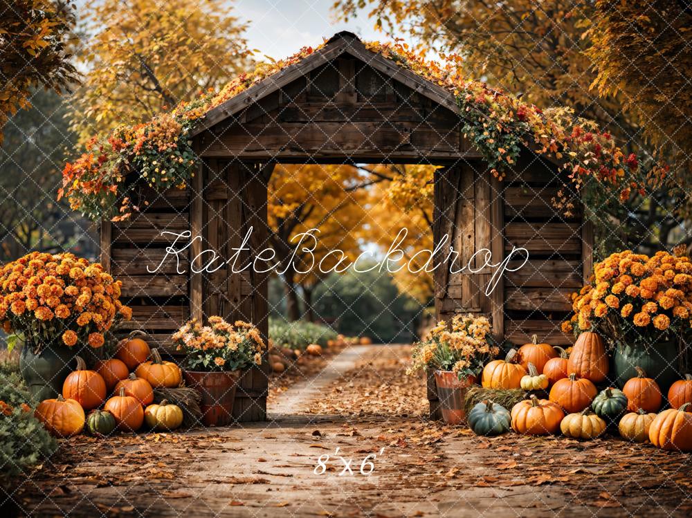 Fondo de puerta de granero marrón de calabaza en el bosque de otoño diseñado por Emetselch