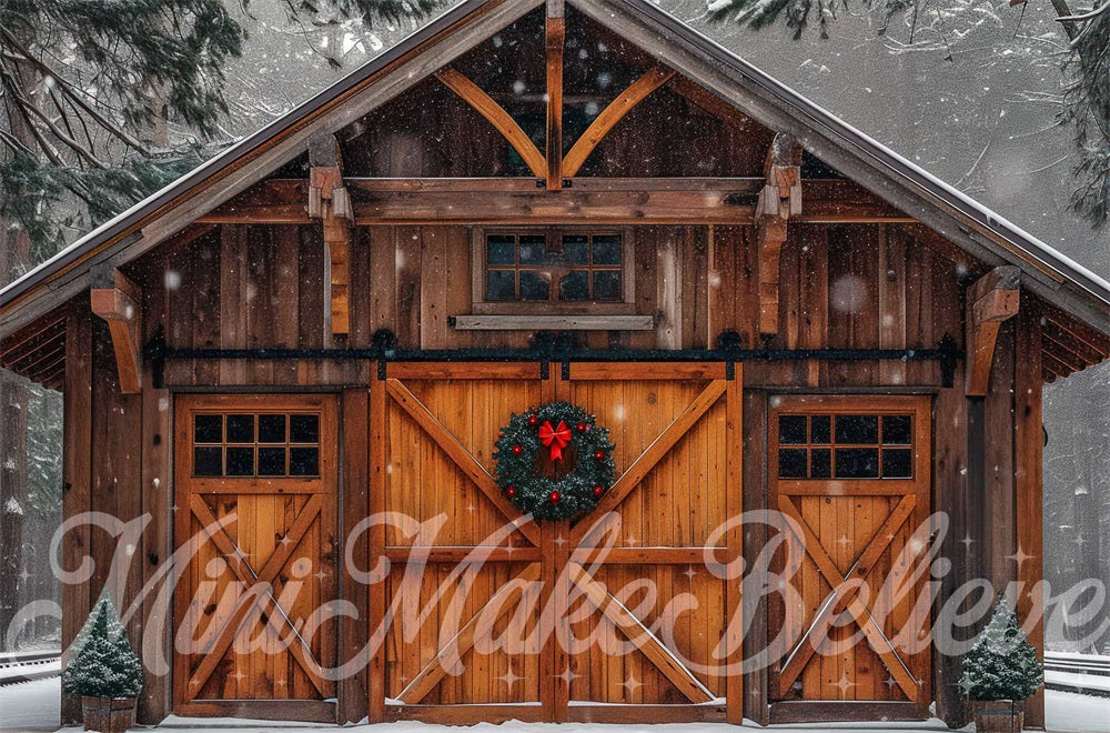 Bosco invernale di Natale con capanna marrone designato da Mini MakeBelieve