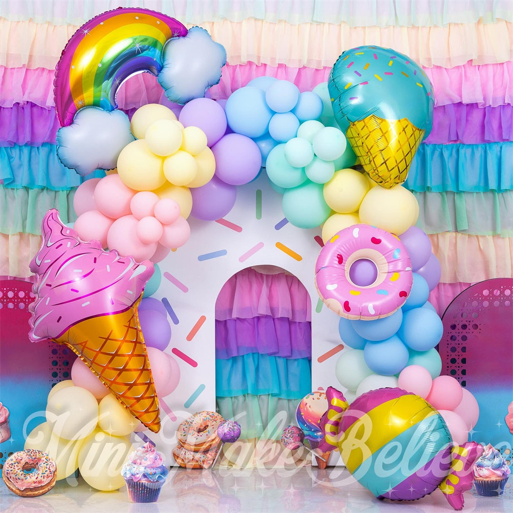 Verjaardag Cake Smash Zoet IJs Kleurige Ballon Boog Foto Achtergrond Ontworpen door Mini MakeBelieve