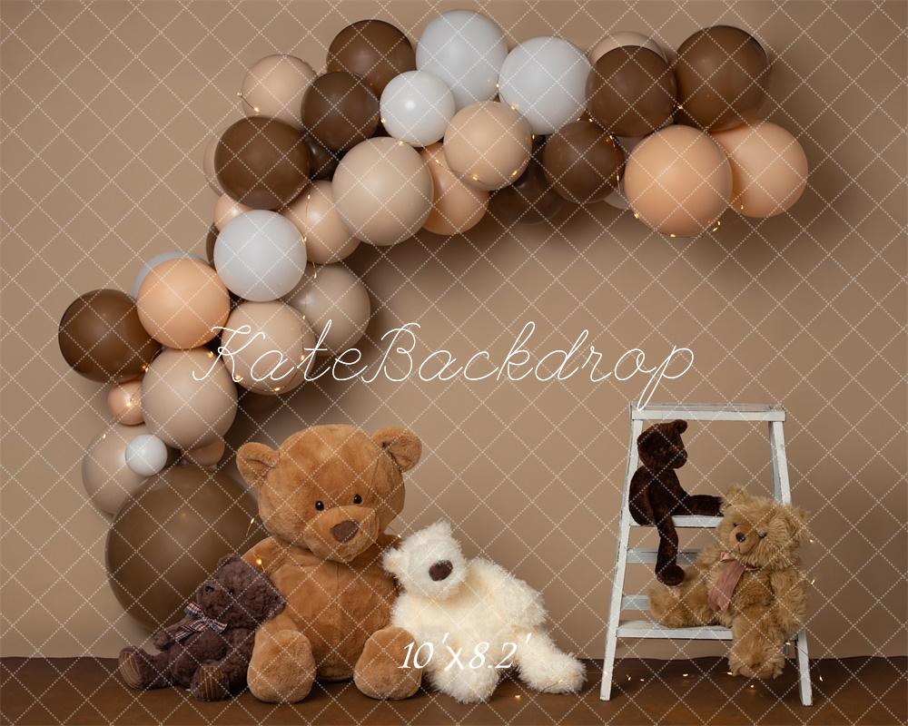 Fondo de globos de aplastamiento de pastel de oso de peluche