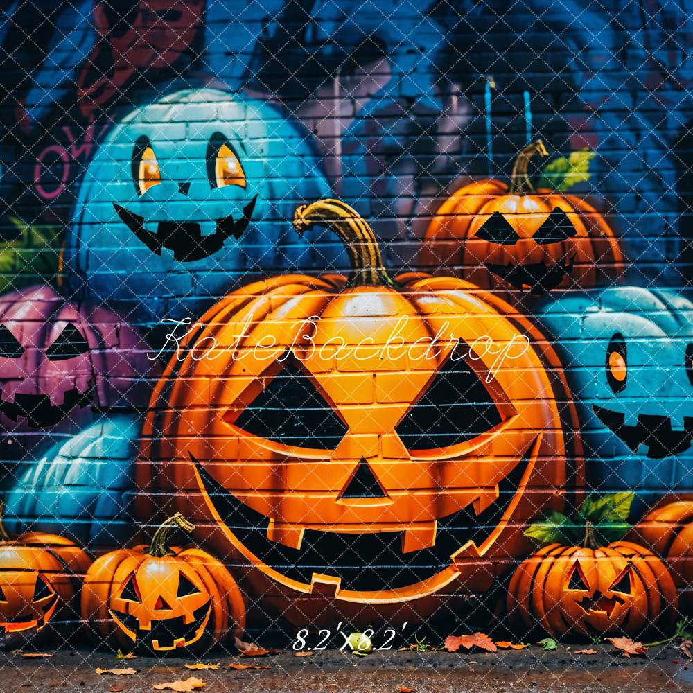 Fondo de pared de ladrillos con graffiti de calabaza malévola de Halloween diseñado por GQ.