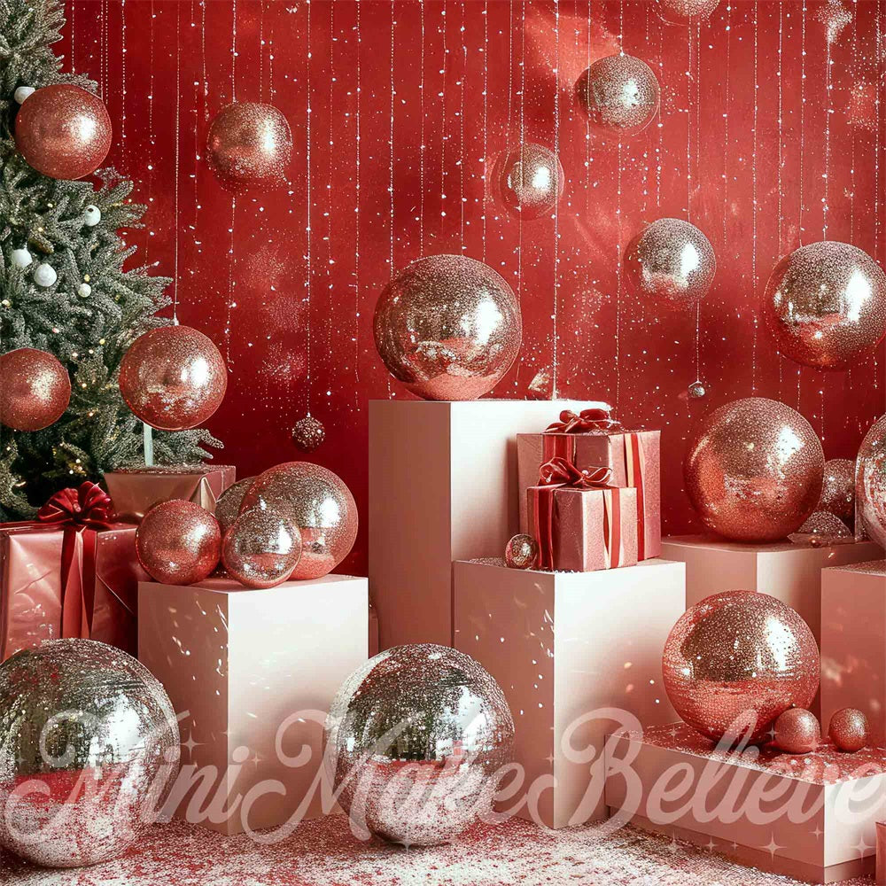 Kerst Retro Disco Zilveren Bal Rode Muur Achtergrond Ontworpen door Mini MakeBelieve