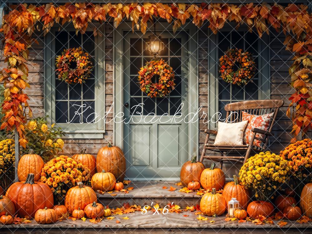 Fondo de Casa de Madera Verde en el Patio de Otoño con Calabazas Diseñado por Chain Photography