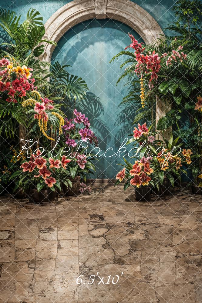 Tropische Kleurrijke Bloemenstenen Boog Bruin Pad Groene Muur Achtergrond Ontworpen door Emetselch