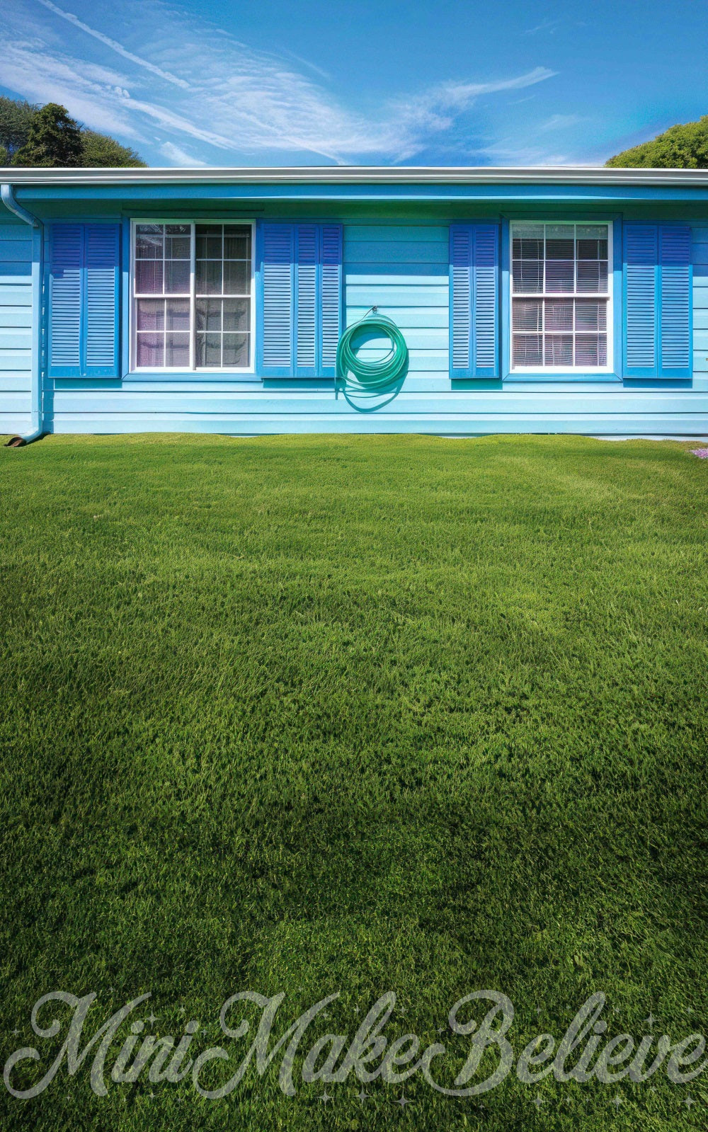 Sfondo Casa Blu Prato Verde Estivo Disegnato da Mini MakeBelieve