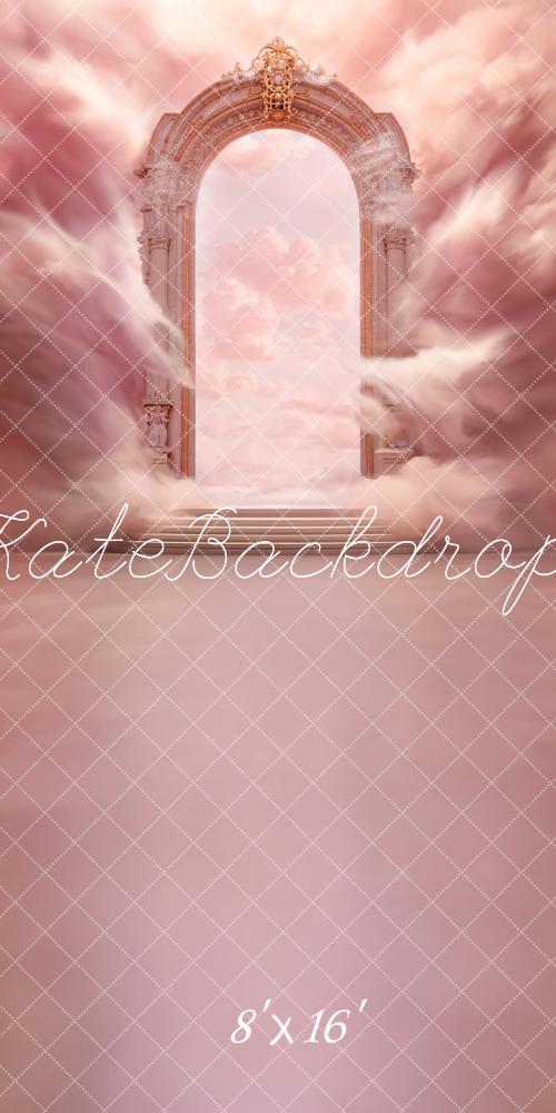 Sfondo retro rosa nuvola fantasiosa con arco di marmo progettato da Chain Photography