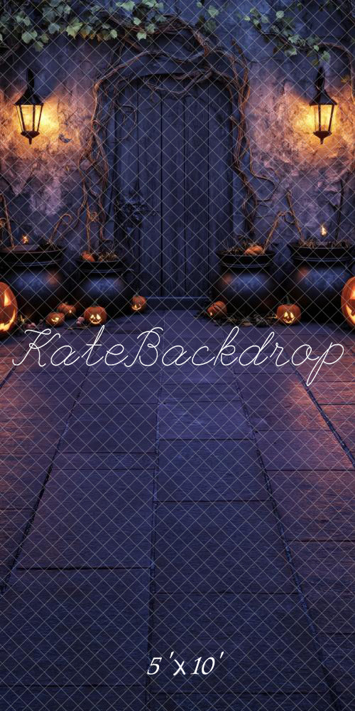 Sweep Halloween Lantaarns en Houten Deur Foto Achtergrond Designed by Lidia Redekopp