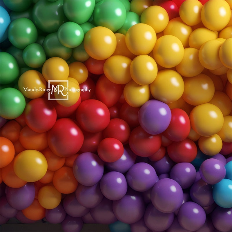 Fondo de pared de globos de arco iris diseñado por Mandy Ringe Photography