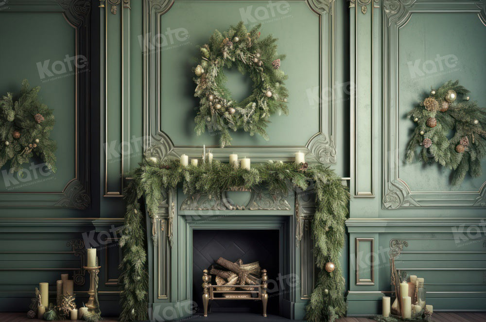 Elegante openhaard met kerstgroen decor ontworpen door Mandy Ringe Photography