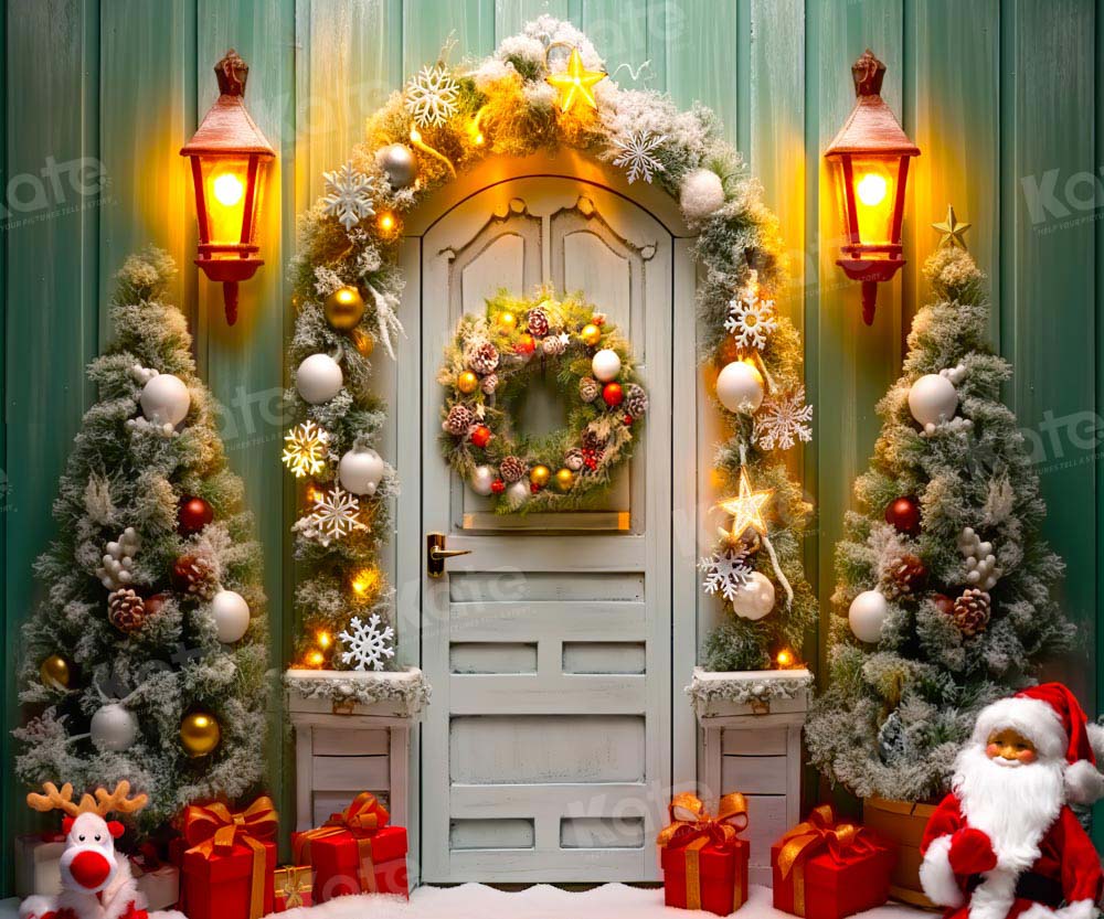 RTS Kerstmanpop Groene muur Witte deur Fotografie-achtergrond