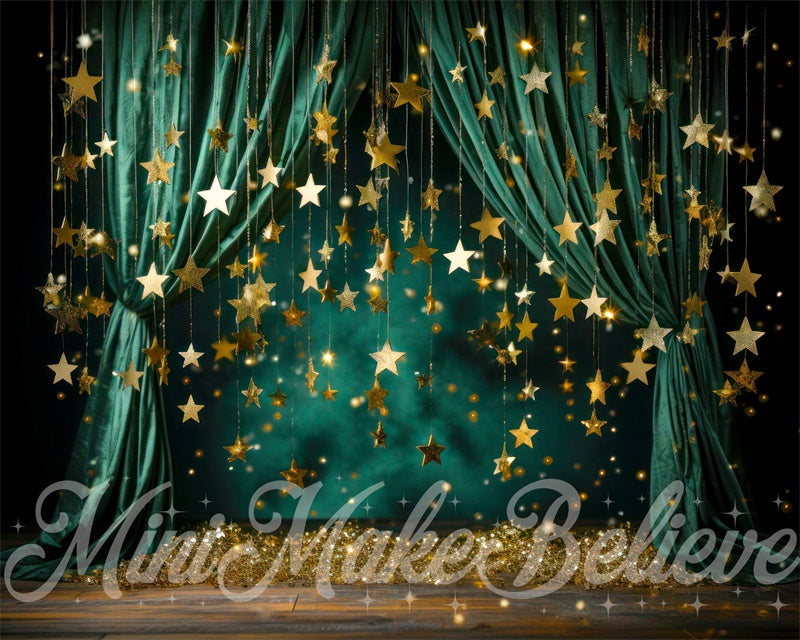 Telón de fondo de cortina verde invierno navideña con estrellas diseñado por Mini MakeBelieve.