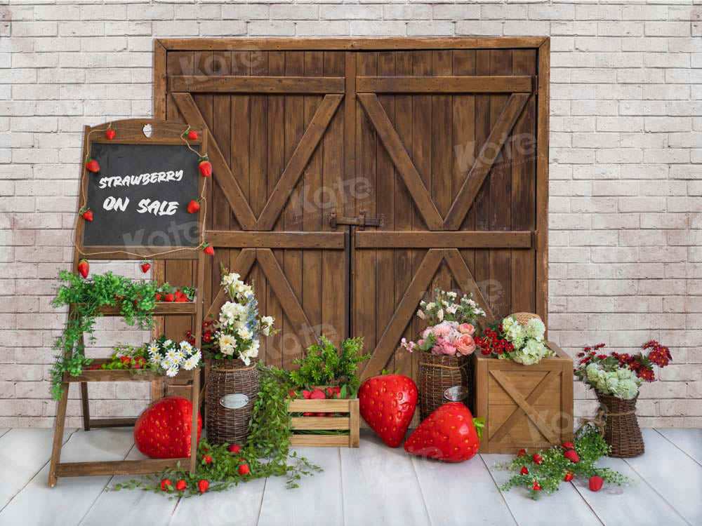 Aardbeien in de uitverkoop Bloemen Houten Deur Foto Achtergrond Ontworpen door Emetselch