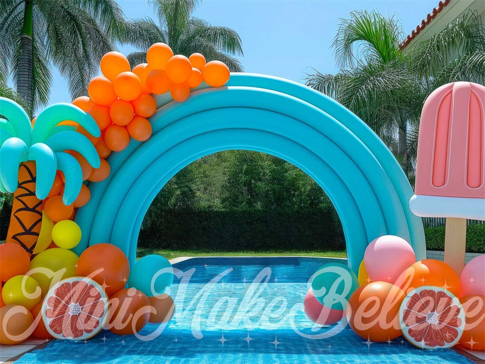 Arco de Globos de la Piscina de Verano Diseñado por Mini MakeBelieve