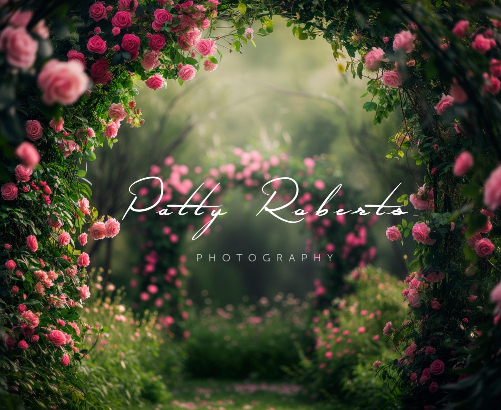 Arcata da giardino con rose rosa Primavera progettata da Patty Robert