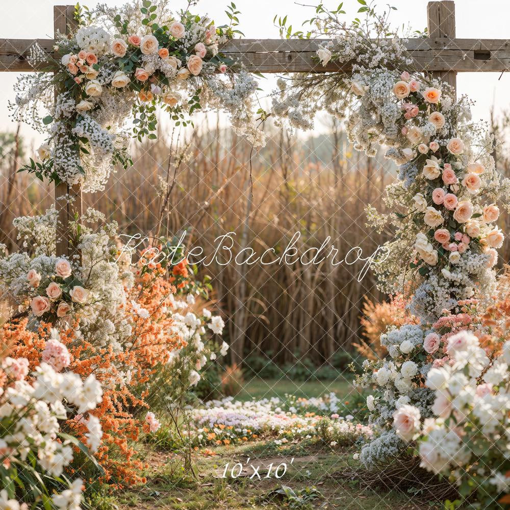 Puerta de madera de fondo diseñada por Emetselch con hierba de primavera, cañas de colores y flores