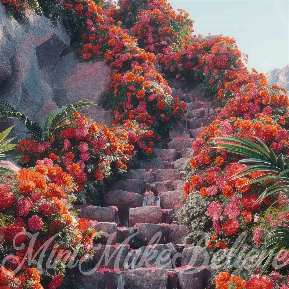 Fondo de escalera de piedra en espiral con flores tropicales rojas diseñado por Mini MakeBelieve