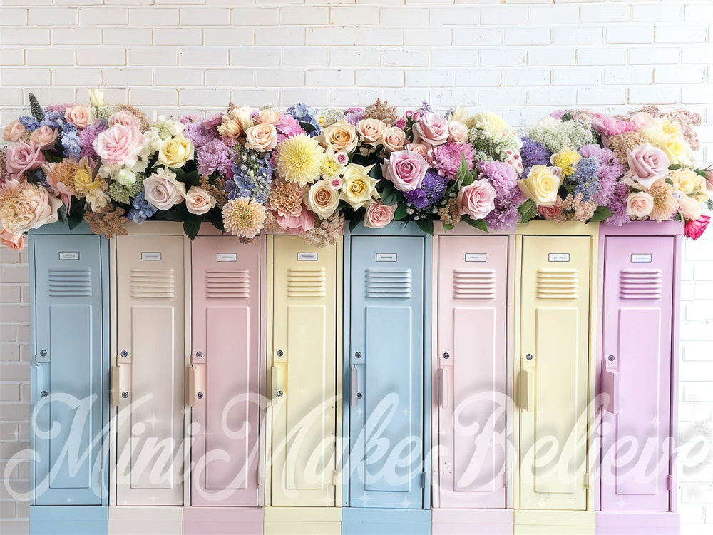 Ritorna a scuola, sfondo da armadietto floreale colorato su muro di mattoni bianco progettato da Mini MakeBelieve