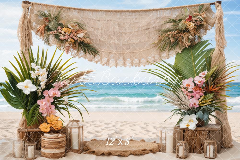 Boda de verano boho en la playa con un colorido telón de fondo floral diseñado por Emetselch.