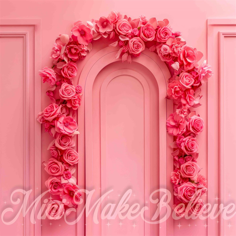 Sfondo ad arco vintage rosa scuro con rose progettato da Mini MakeBelieve