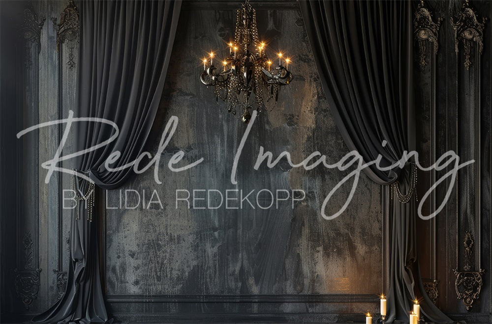 Donkere vintage zwarte elegante gordijn kroonluchter muur achtergrond ontworpen door Lidia Redekopp
