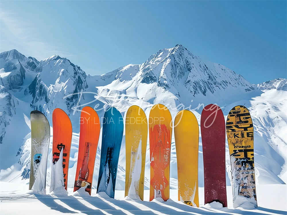 Fondo de snowboard colorido de la montaña nevada al aire libre en invierno diseñado por Lidia Redekopp