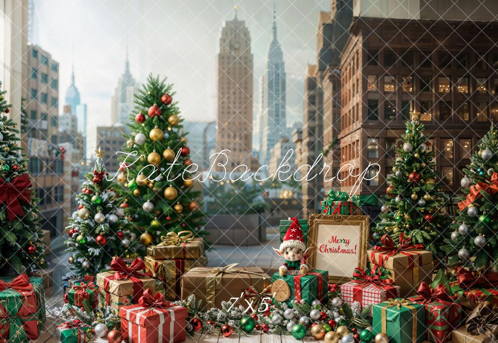 Natale di una città di grattacieli delle fate coi regali disegnato da Emetselch