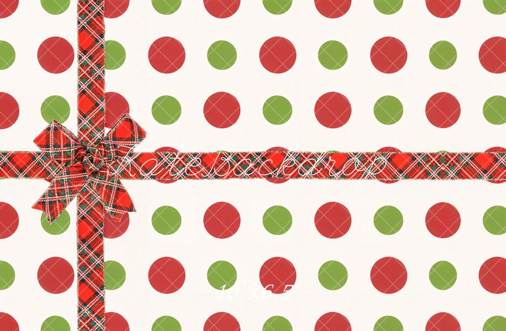 Regalo di Natale con Fiocco Rosso Sfondo a Pois Colorati Disegnato da Chain Photography