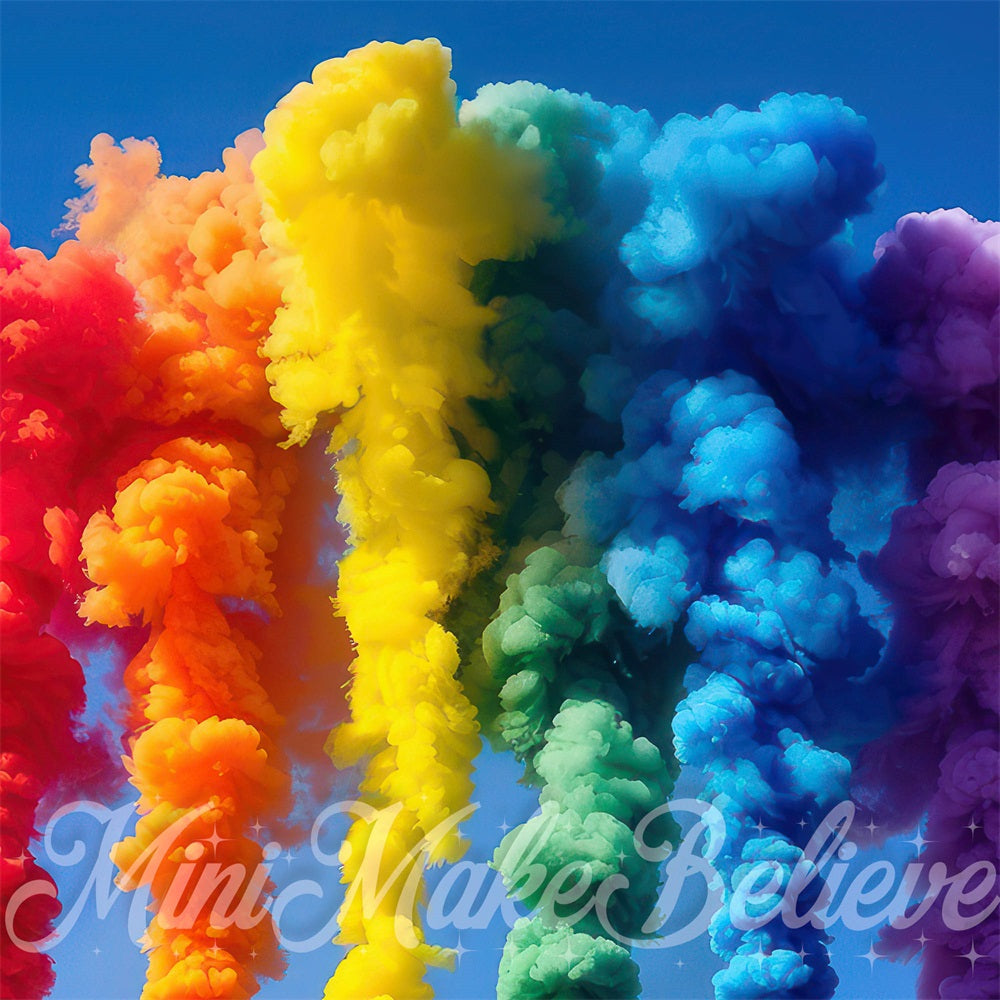 Fondo de humo Pride colorido diseñado por Mini MakeBelieve