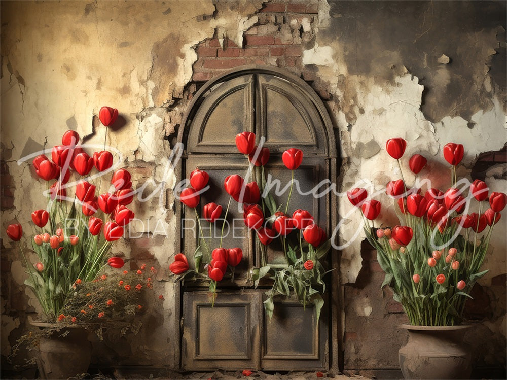 Fantasy Vintage dell'Arco di Tulipani su una Sfondo di Muro di Mattoni Rotto Disegnato da Lidia Redekopp