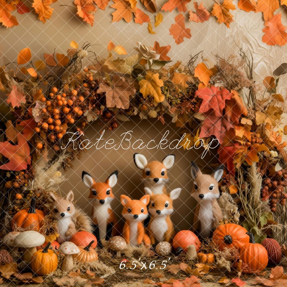 Fondo di foglie d'autunno nella foresta con volpi Design di Patty Roberts