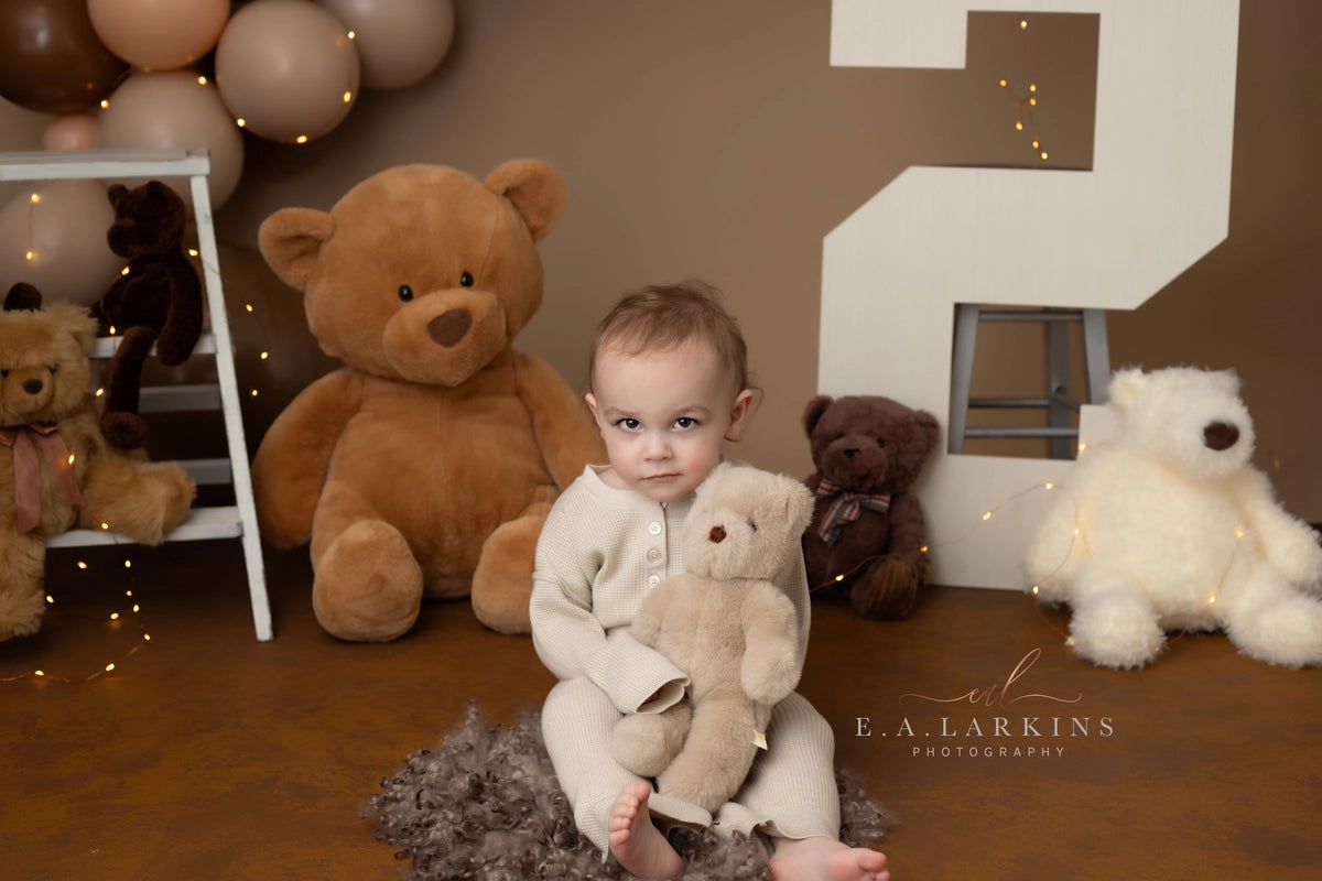 Kate Teddy Bear Cake Smash Balloon Arch Backdrop Designed by Erin Larkins