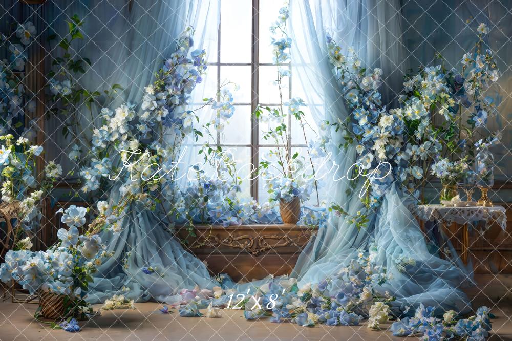 Blauwe bloemen gordijn raam kamer lentecoulisse ontworpen door Emetselch