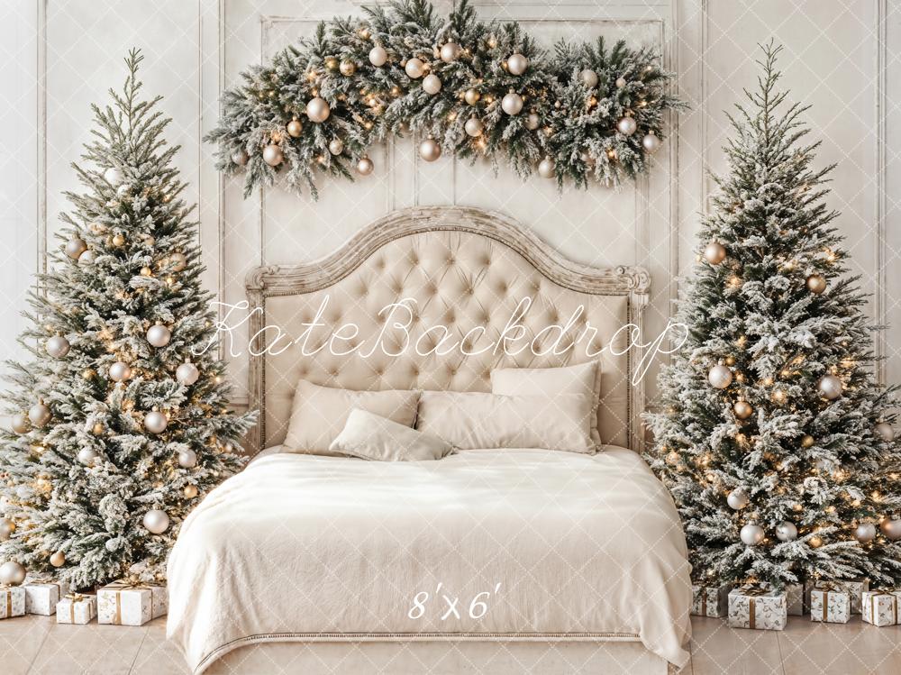 Cabecero de cama con forma de árbol de Navidad Upholstered Bedroom Backdrop Designed by Emetselch