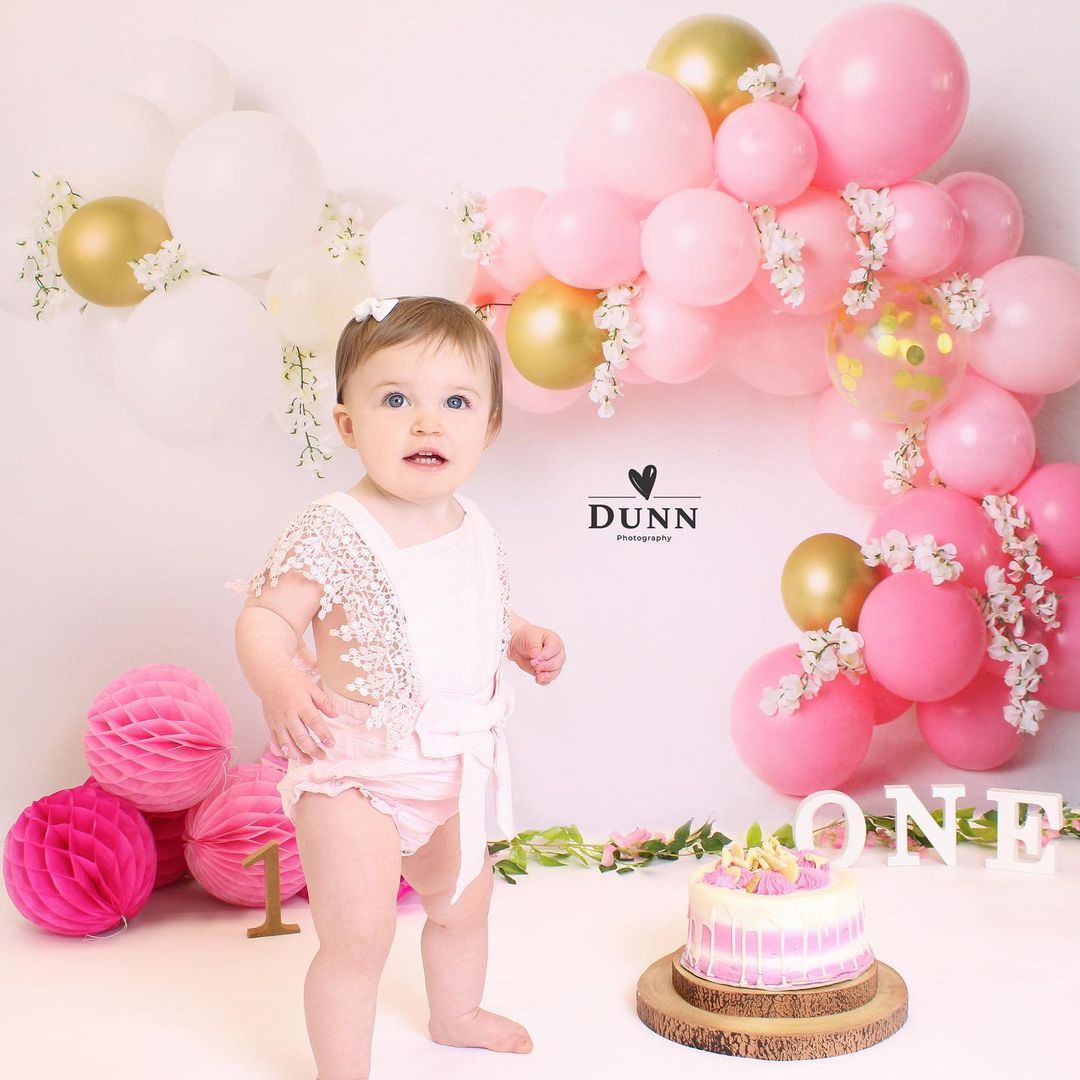 7x5ft Kinderen Roze Ballonnen Slinger Verjaardagsachtergrond Ontworpen door Megan Leigh Photography (alleen verzending naar Canada)
